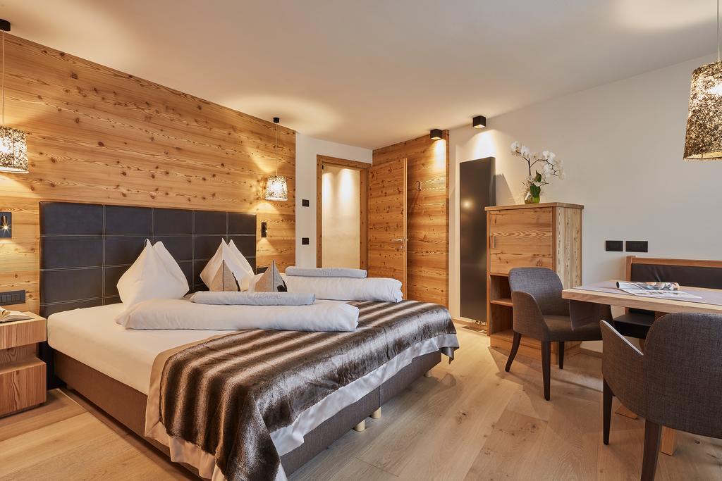 Mountain Hotel Mezdi Colfosco Εξωτερικό φωτογραφία