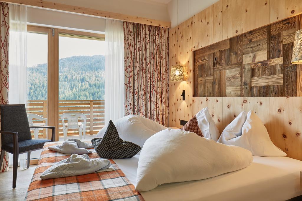 Mountain Hotel Mezdi Colfosco Εξωτερικό φωτογραφία