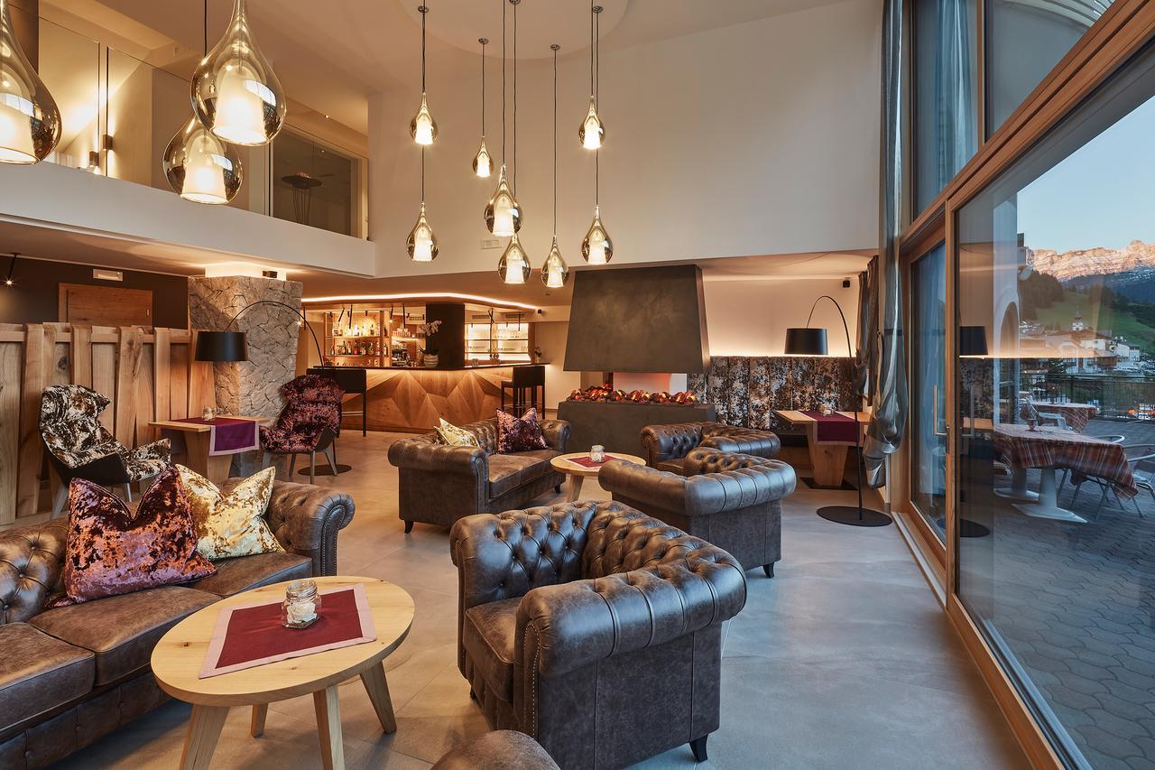 Mountain Hotel Mezdi Colfosco Εξωτερικό φωτογραφία